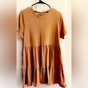 Tan dress with pockets